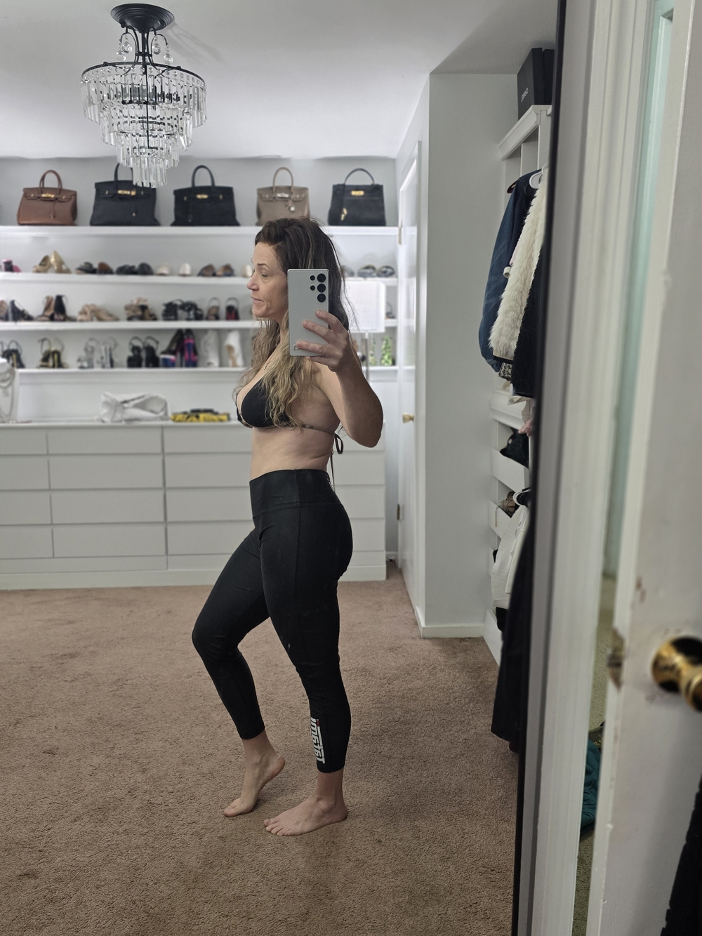 High-Rise Black Crop Leggings for Women - Picture 3 of 4